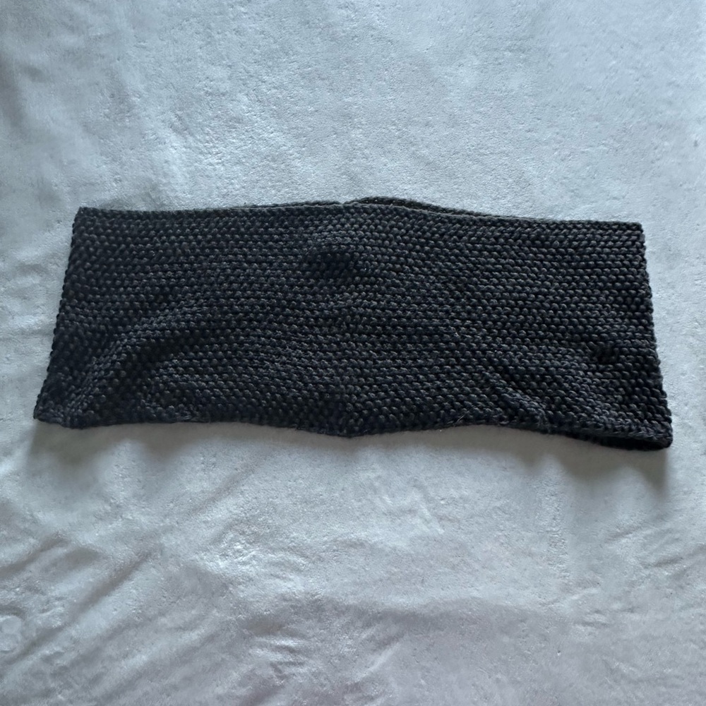Old Navy Charcoal Knit Scarf